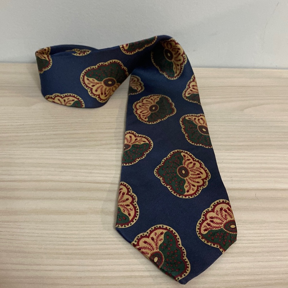 Cristian Dior Monsieur men’s blue/green/red 100% silk medallion neck tie